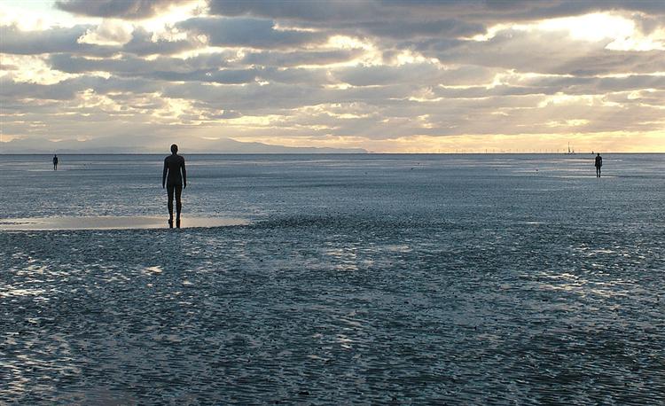 Antony Gormley, Another Place (1997).